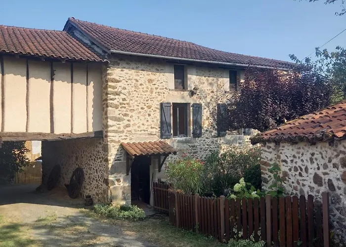 別荘 Rural Aux Portes De L'auvergne *