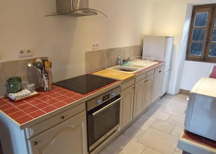 Rural Aux Portes De L'auvergne 別荘